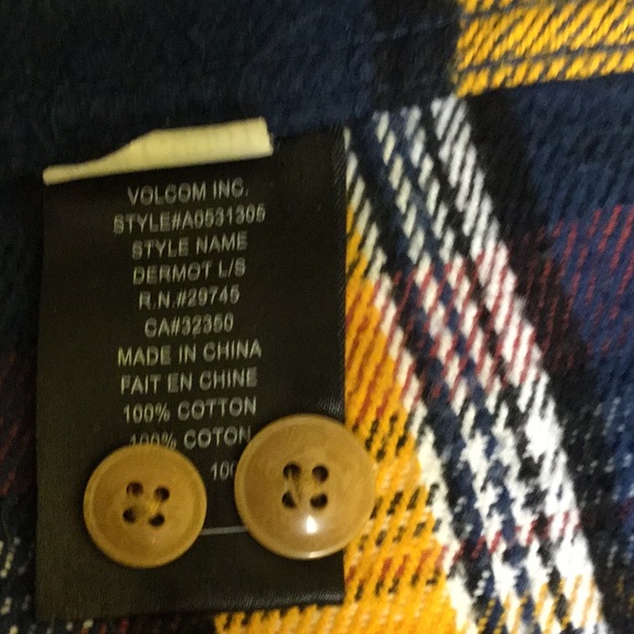 Men’s Volcom Jeans shirt - Picture 3 of 3